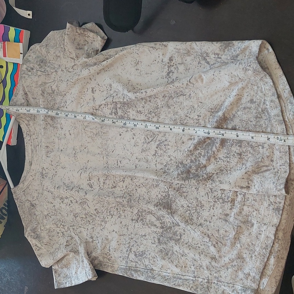 Lululemon shirt